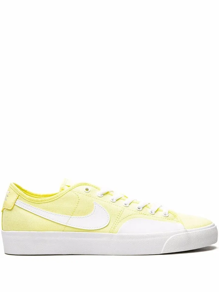 Blazer Court SB sneakers