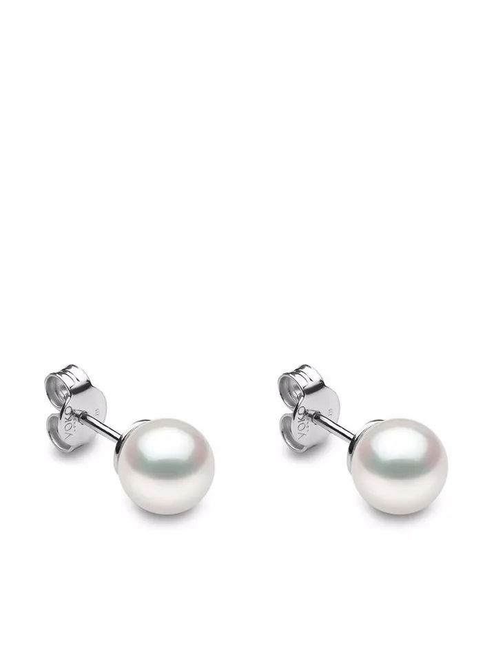 18kt white gold Classic 7mm Akoya pearl stud earrings