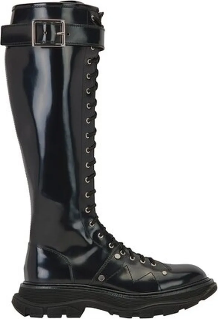 Lace-up boots