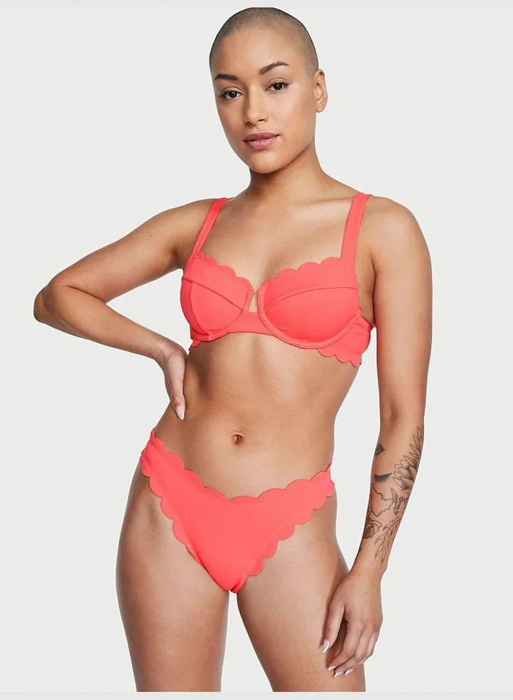 Scallop Full Coverage Bikini Top