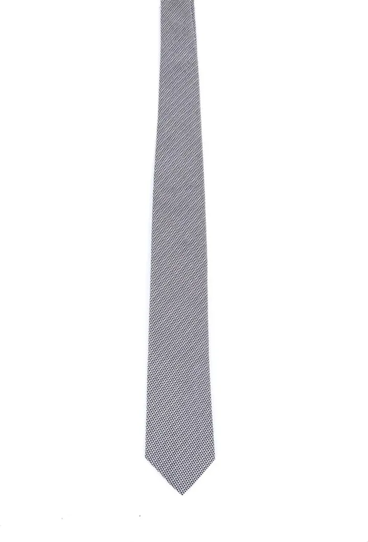 Silk tie