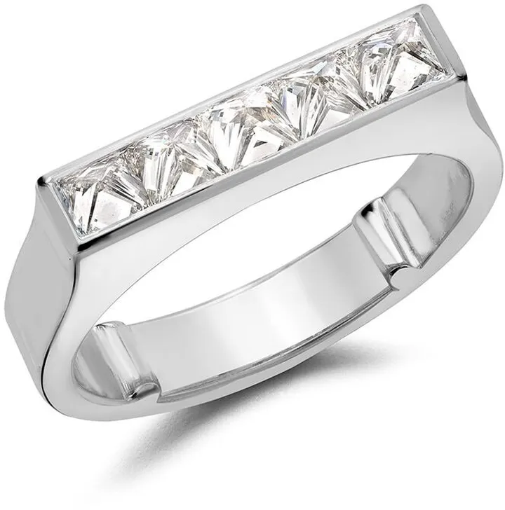 18kt white gold RockChic flat-topped diamond ring