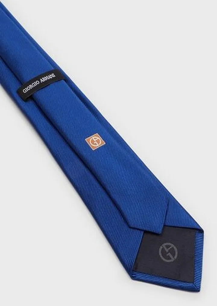 Pure silk tie