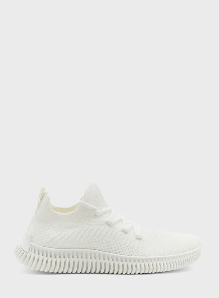 Gilga Low Top Sneakers