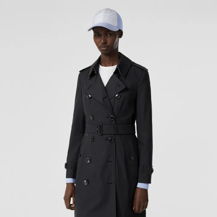 Burberry The Mid-length Chelsea Heritage Trench Coat