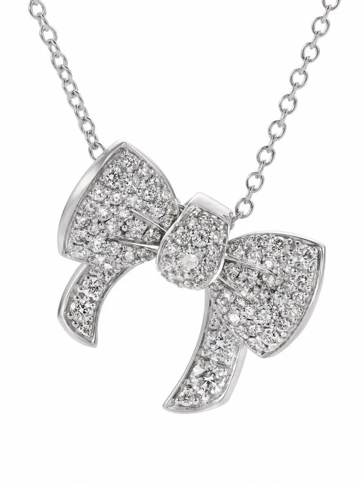 18kt white gold Beaux diamond pendant necklace