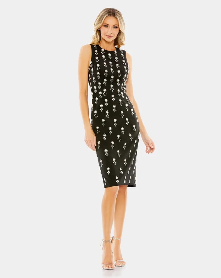 Embellished Sleeveless Fitted Cocktail Dress