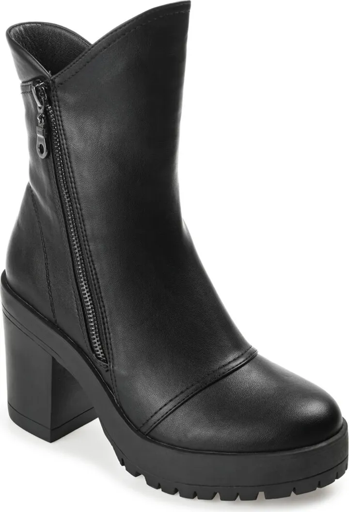Journee Collection Women's Jaquie Platform Bootie Women's Shoes