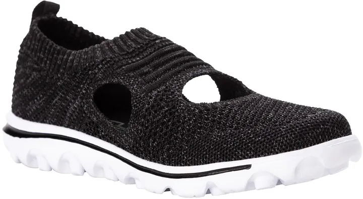TravelActiv Avid Slip-On Sneaker