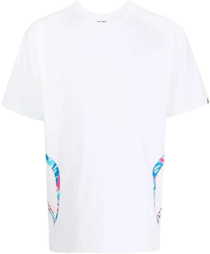 graphic-print T-shirt