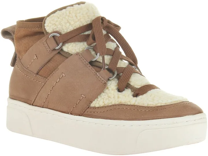 Evolution Platform Sneaker
