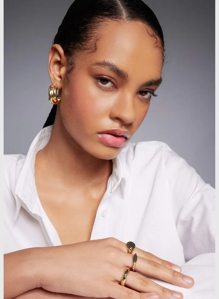 Woman Casual Earrings