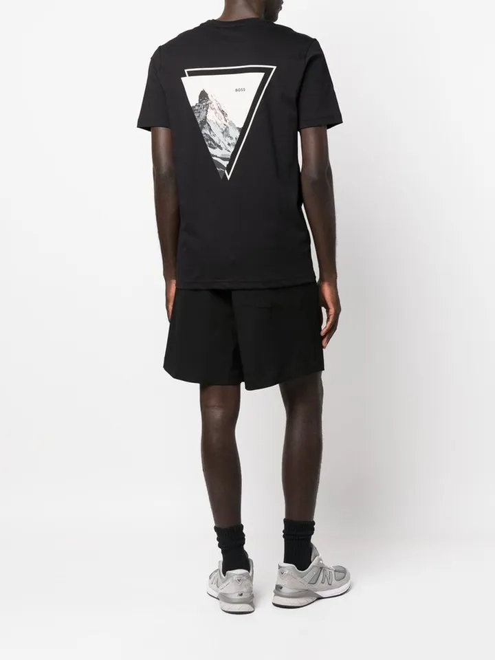 graphic-print crew-neck T-shirt