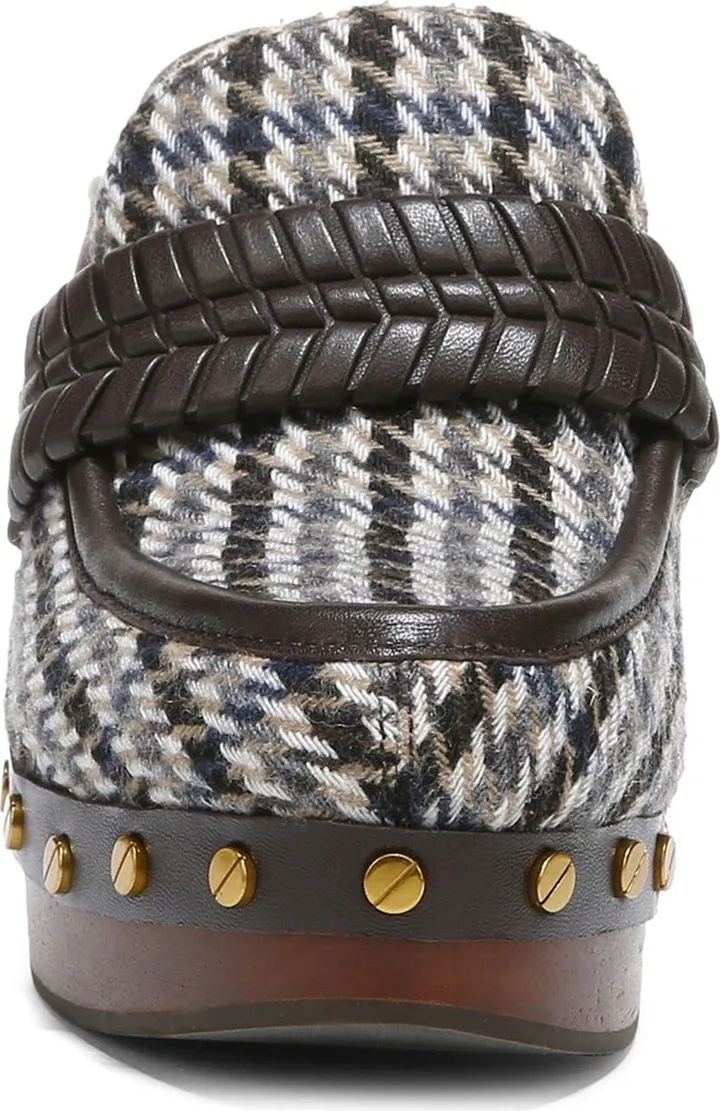 Delia Clog