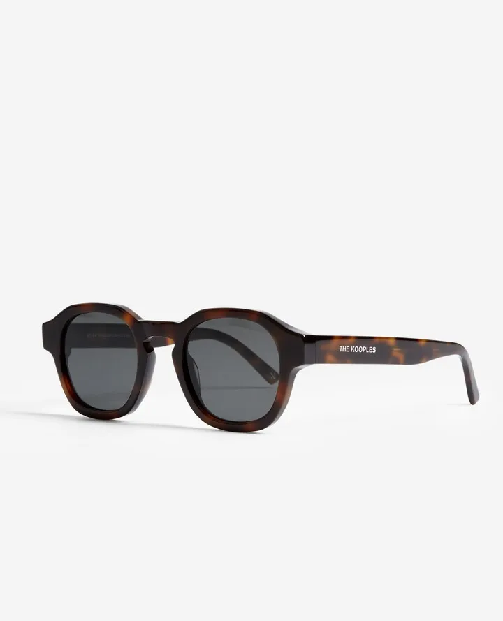 Brown tortoiseshell sunglasses