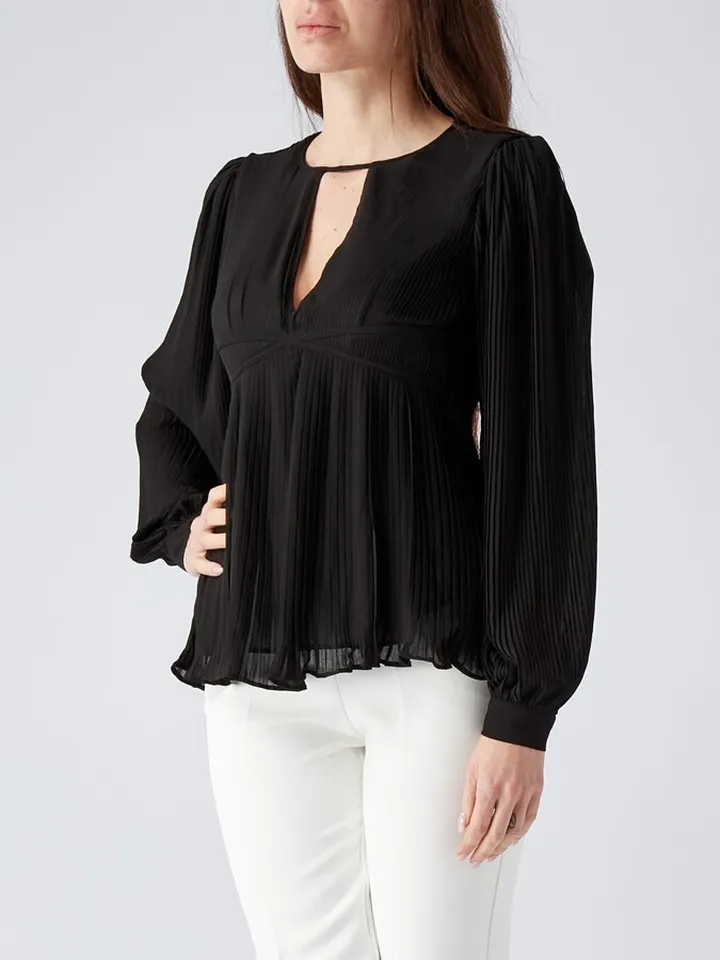 Pleated Top Top-wear