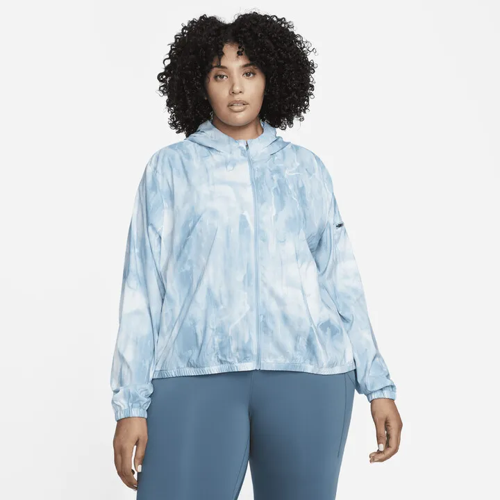 Nike Women's Lightweight Running Jacket (Plus Size) in Blue