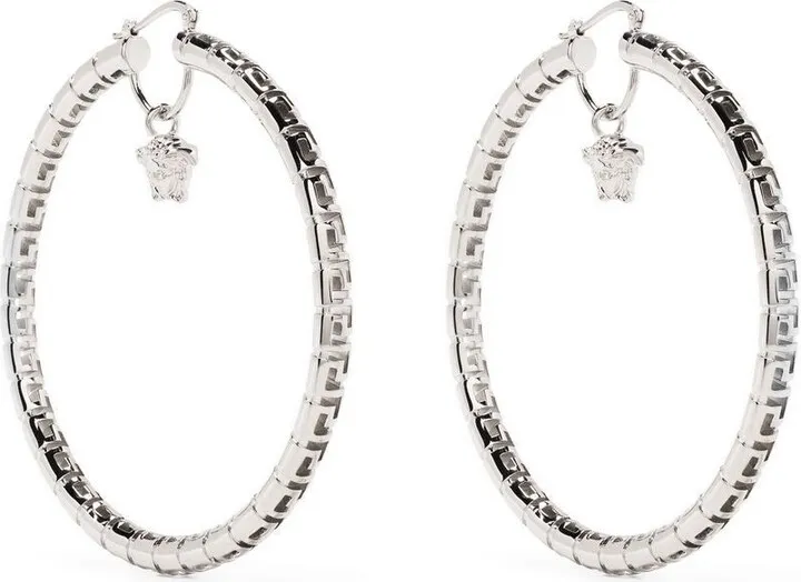 Medusa-charm detail hoop earrings