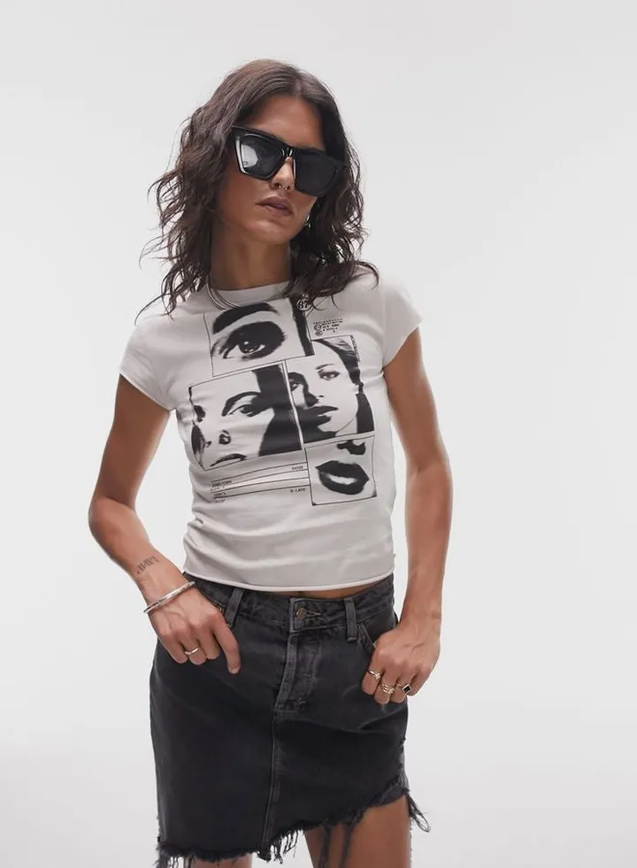 Crew Neck Graphic T-Shirt