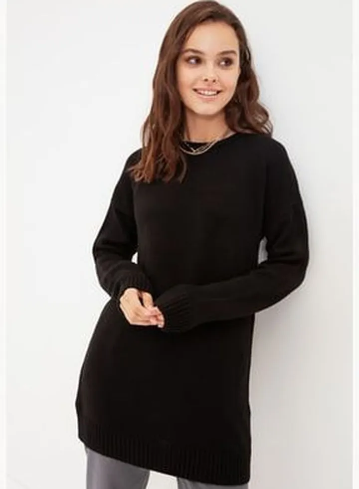 Black Knitwear Sweater TCTAW22AK0009