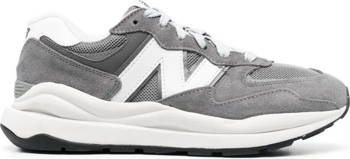 5740 Panelled Low-Top Sneakers