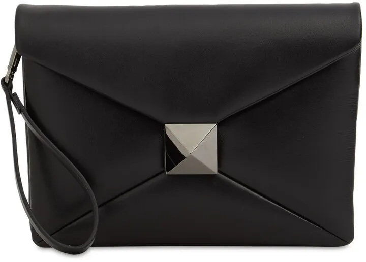 One stud leather clutch