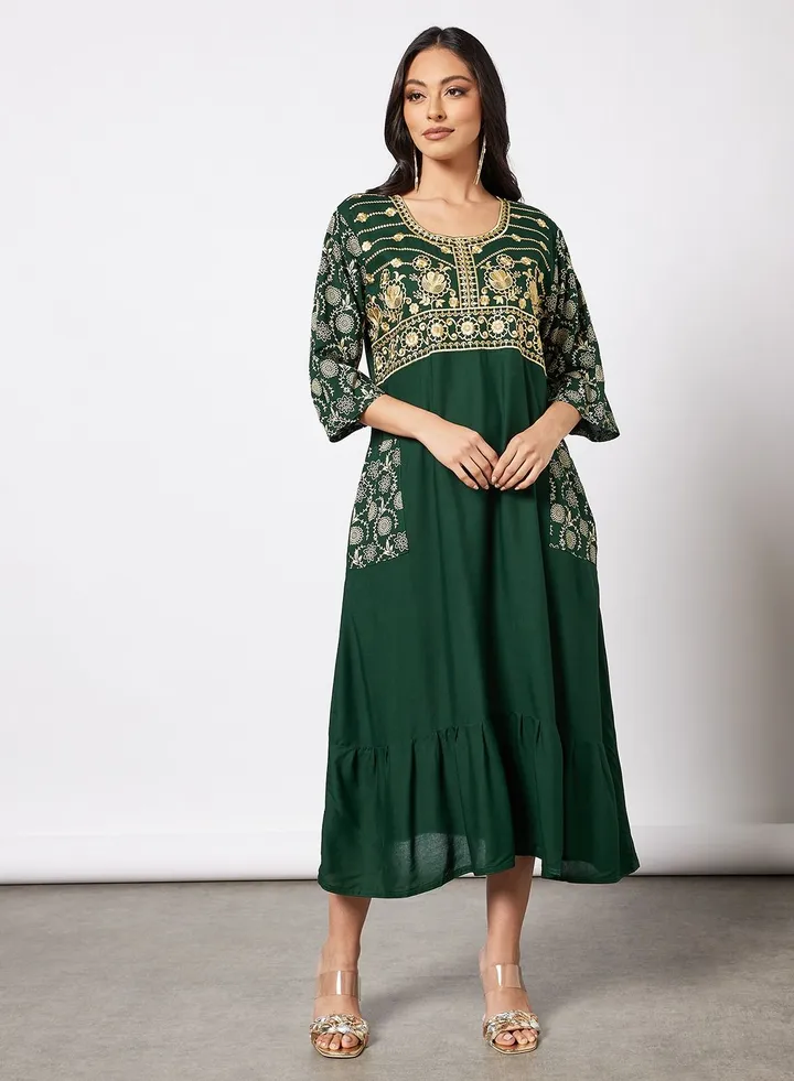 Pocket Detail Embroidered Jalabiya