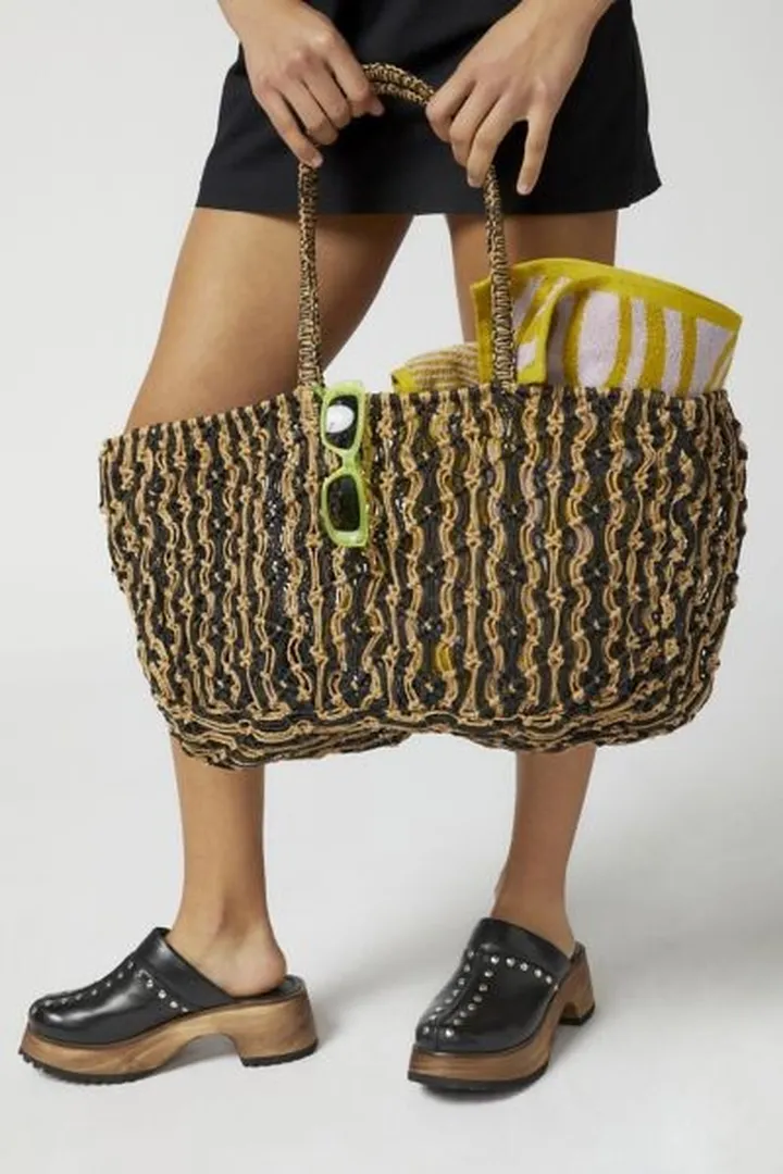 UO Woven Straw Tote Bag