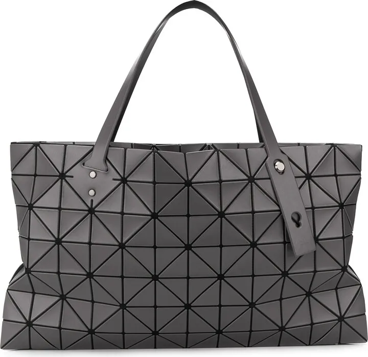 Geometric Patterned Zipped Tote Bag