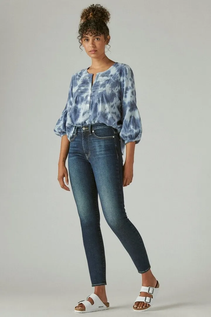 High Rise Curvy Skinny