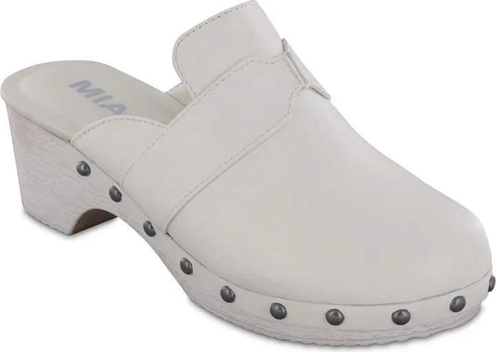 Jenifer Clog