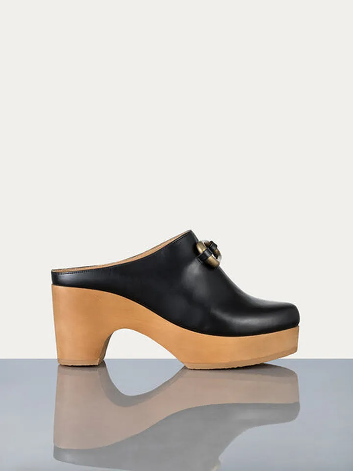 Le Ione Clog Noir
