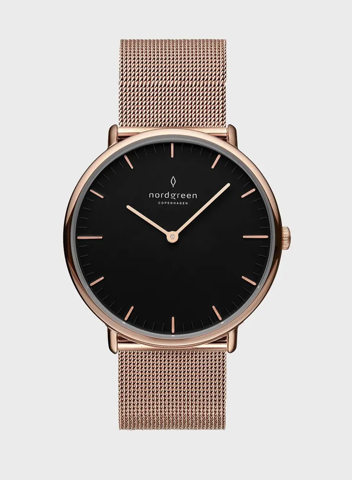 Casual Round Analog Watch