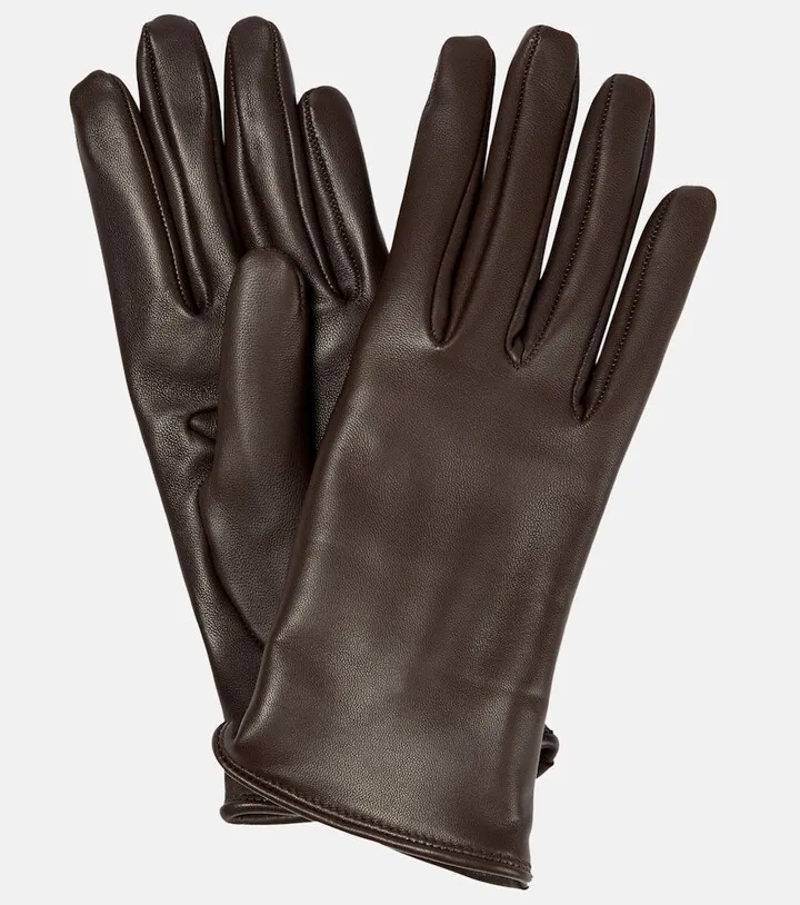 Leather gloves