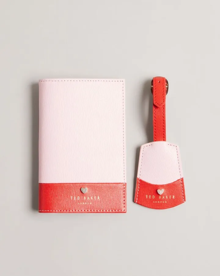 Passport Holder And Keyring Gift Set in Pale Pink