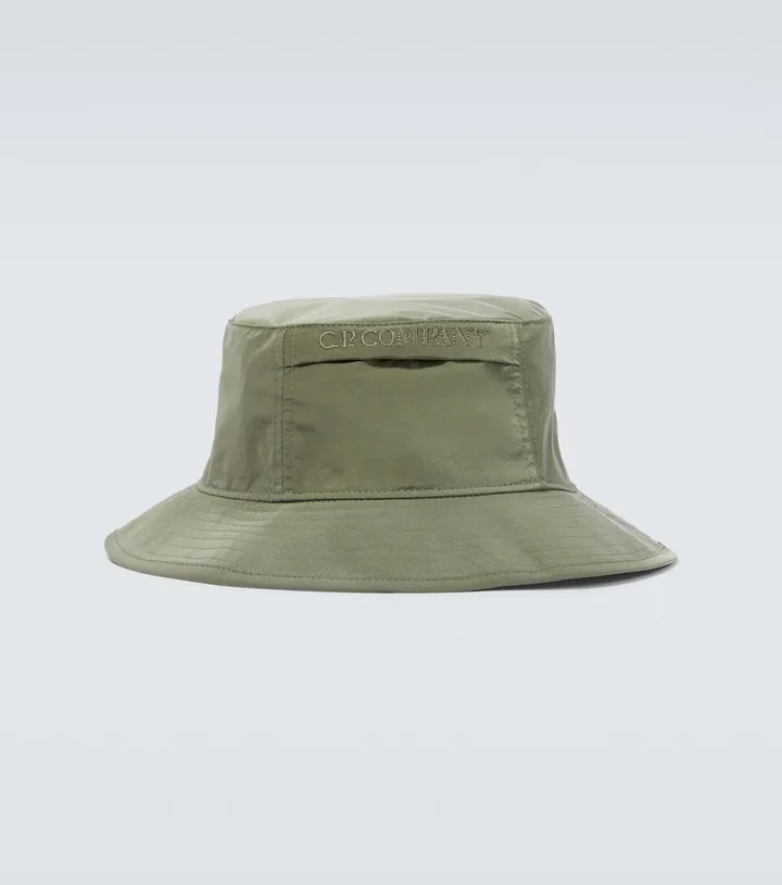 Nylon B logo bucket hat