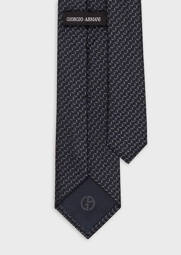 Pure silk jacquard tie