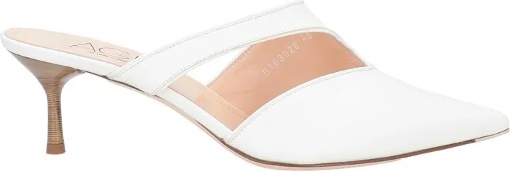 Mules & Clogs Ivory
