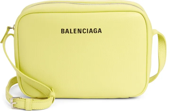 Medium Everyday Calfskin Leather Camera Bag