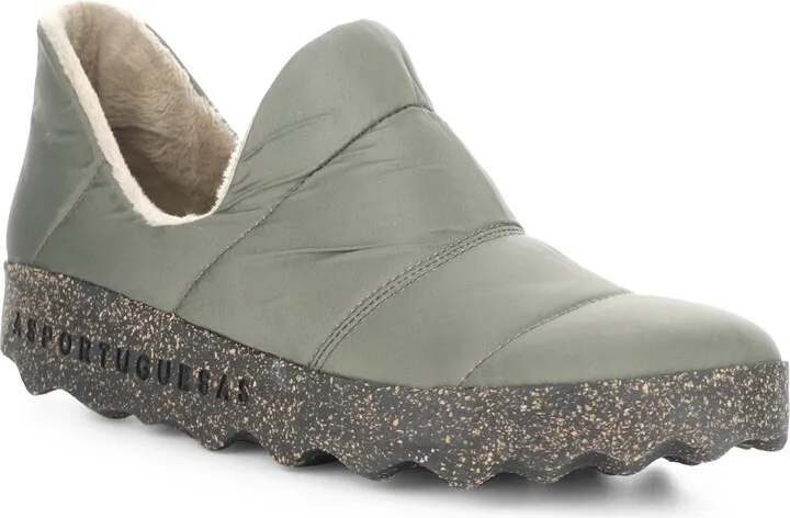 Crus Faux Fur Lined Slip-On Sneaker