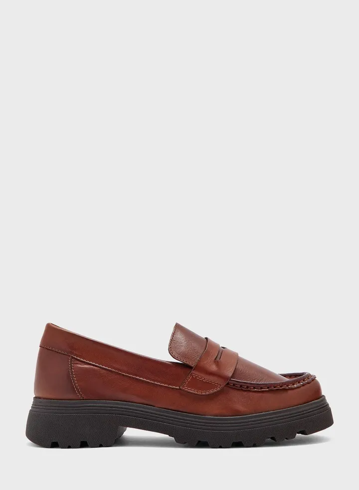Biglect Low Top Sneakers