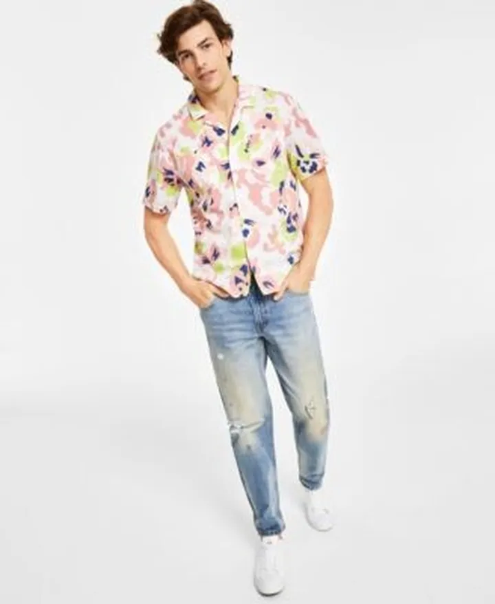 Levis Mens Classic Relaxed Fit Printed Button Down Camp Shirt 550 92 Relaxed Tapered Fit Jeans