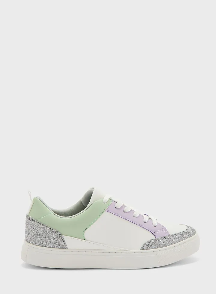 Shimmery Details Sneaker