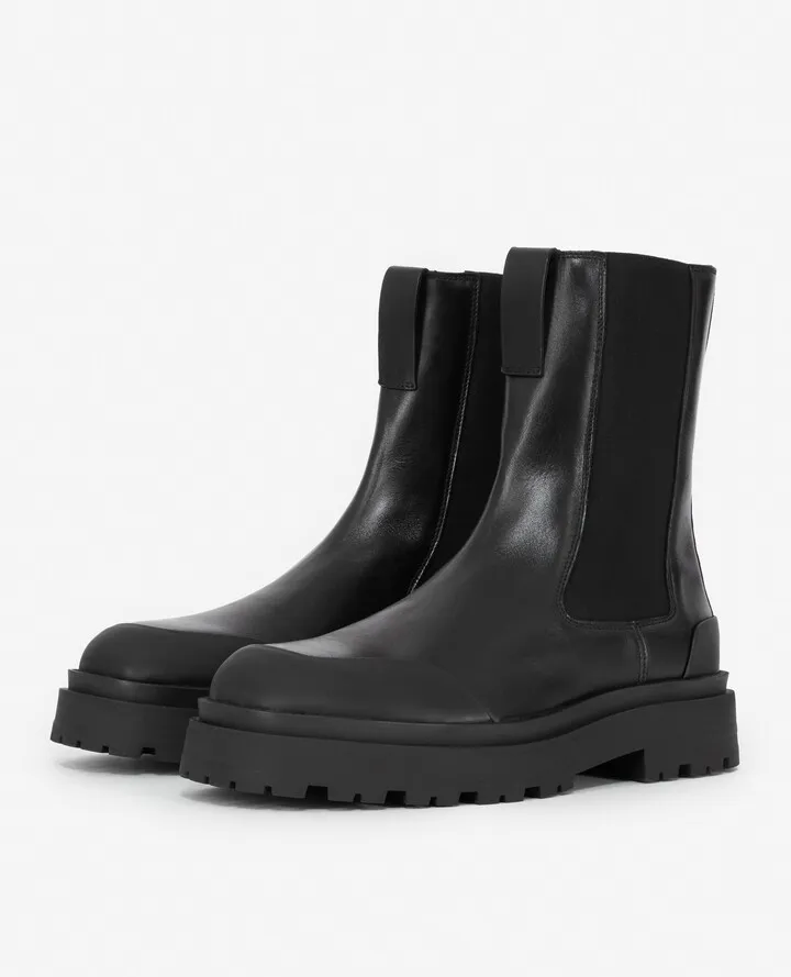 High-top black leather platform Chelsea boots