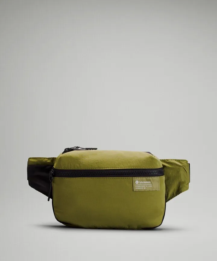 Clean Lines Belt Bag