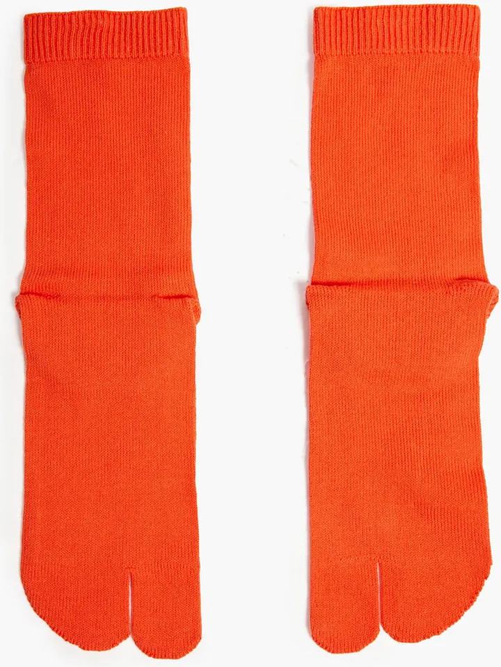 Split-toe cotton-blend socks