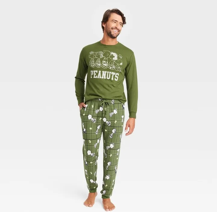 Men's Peanuts Plaid Long Sleeve Sweater Knit Pajama Set - Forest Green L
