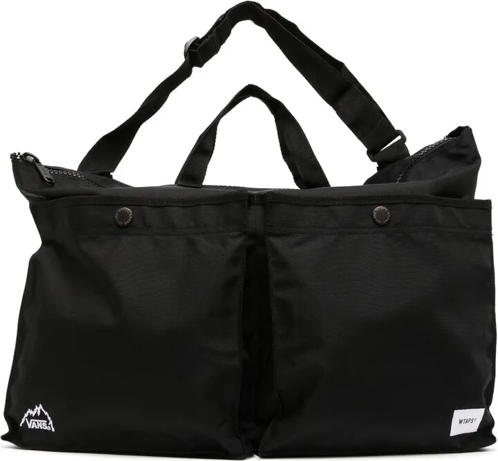 Zipped Maxi Shoulder Bag