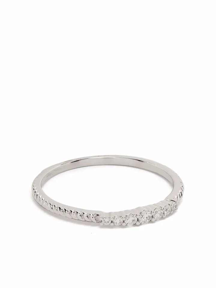 18kt white gold Accumulation diamond ring