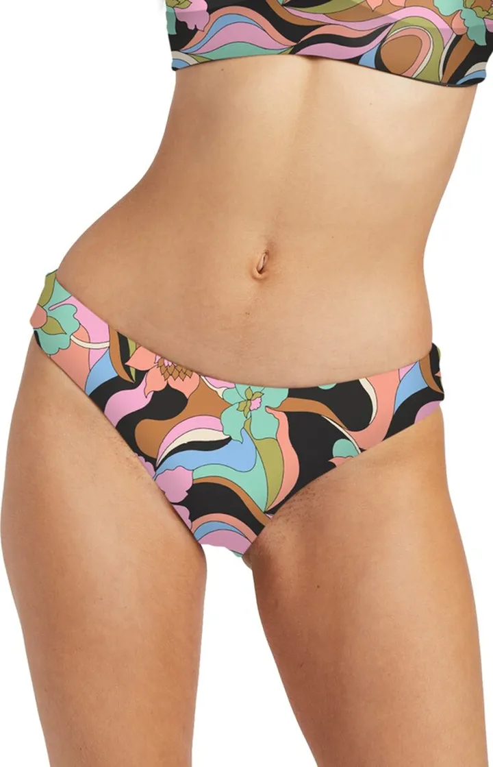 Don't Trip Reversible Fiji Bikini Bottoms